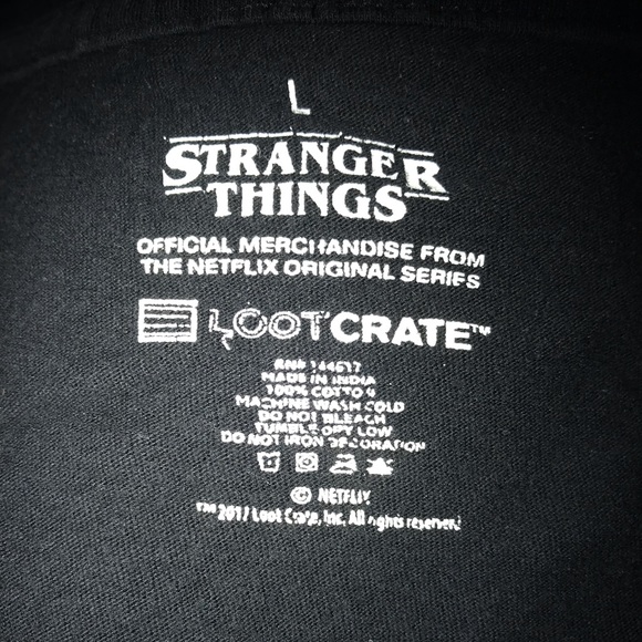 Stranger things exclusive shirt - Picture 2 of 2